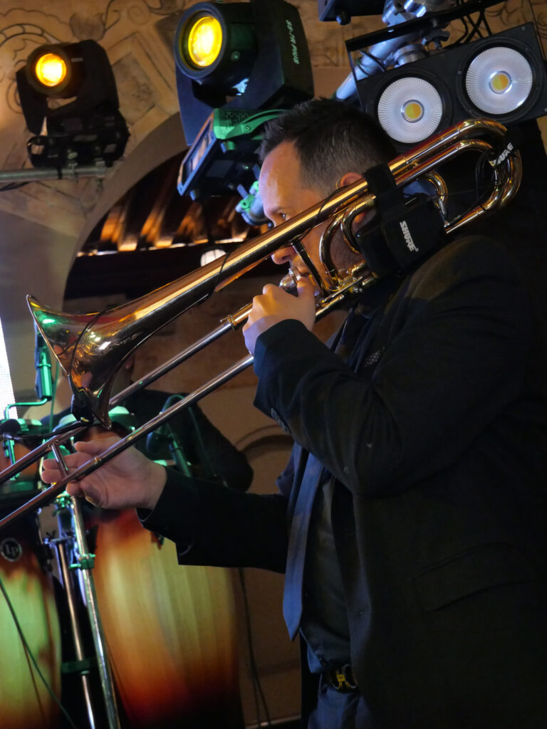 empresariales (1)_0008_empresariales (53)